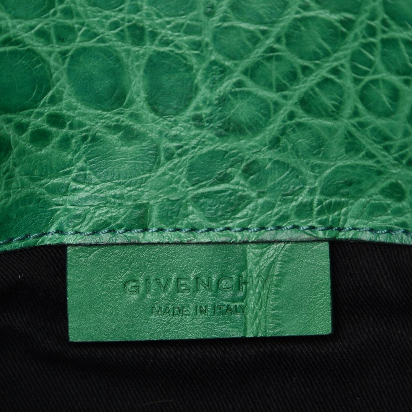 Calfskin Crocodile Embossed Medium Antigona Envelope Clutch Emerald