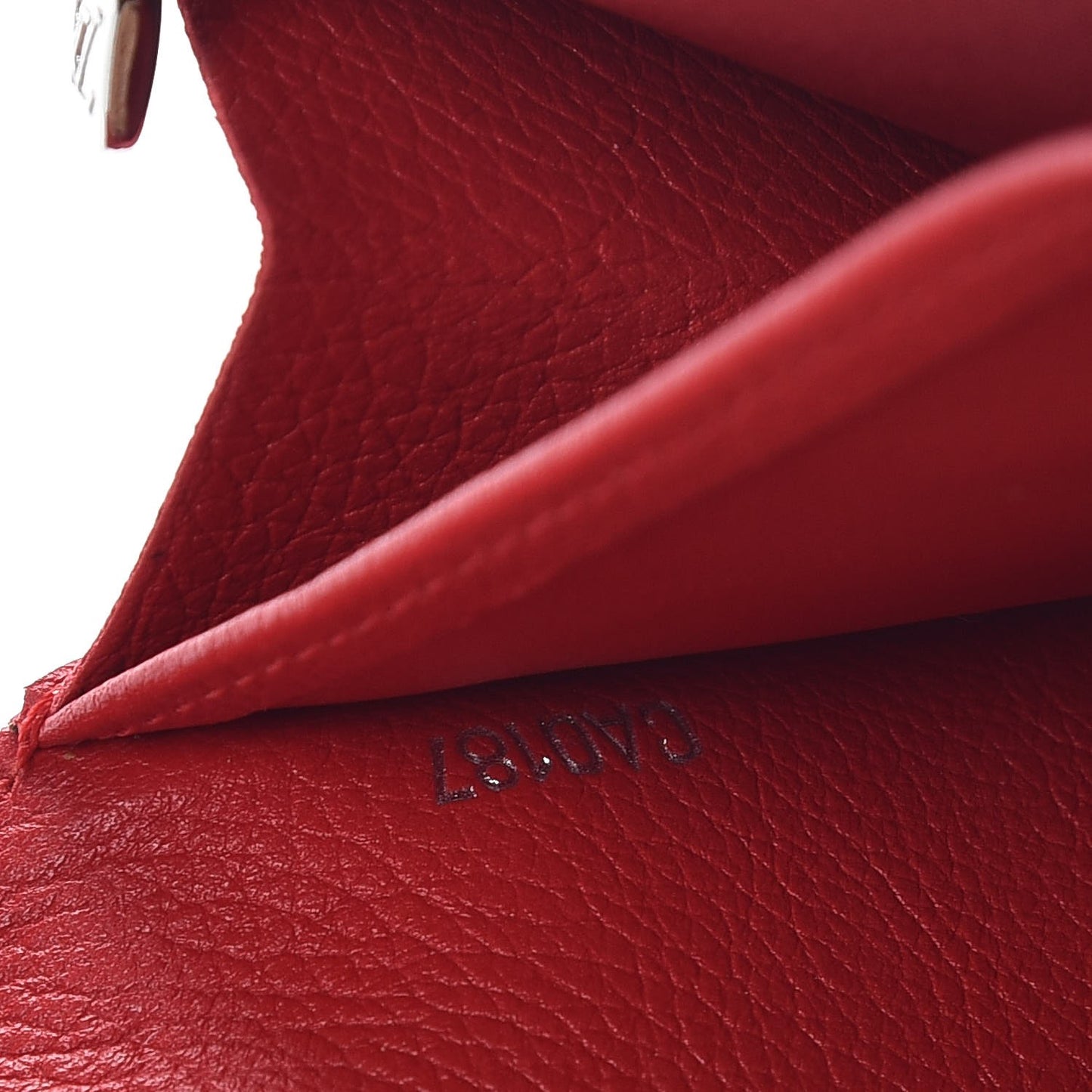 Calfskin Lockme II Wallet Rubis