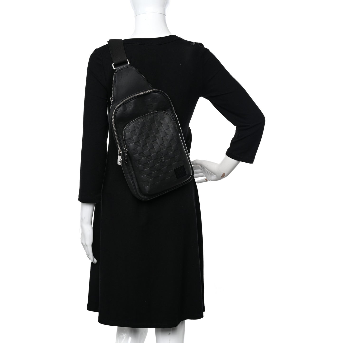 Damier Infini Avenue Sling Bag NM Onyx