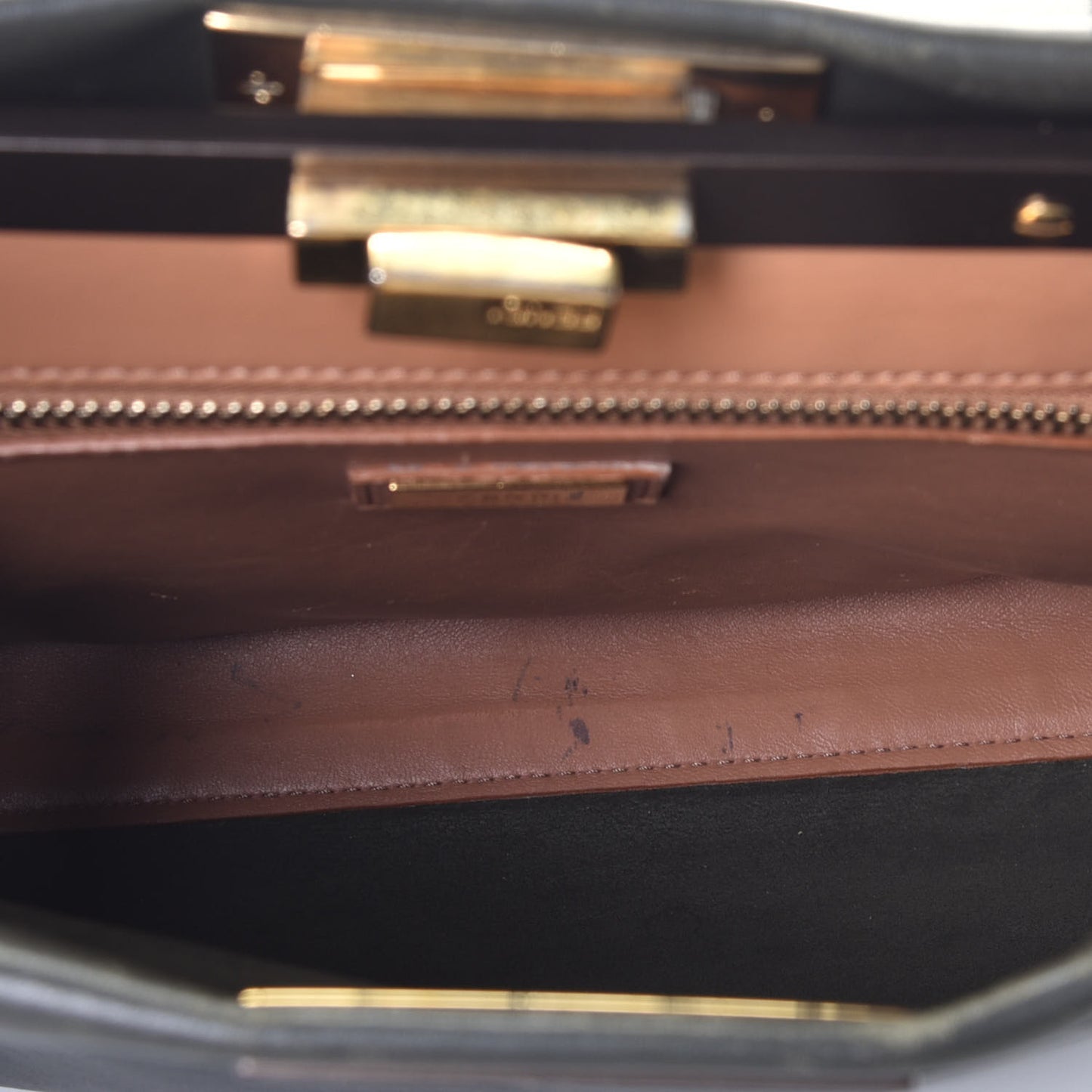 Vitello Seta Shiny Nappa Medium Peekaboo Iconic Satchel Verde Prato Makeup