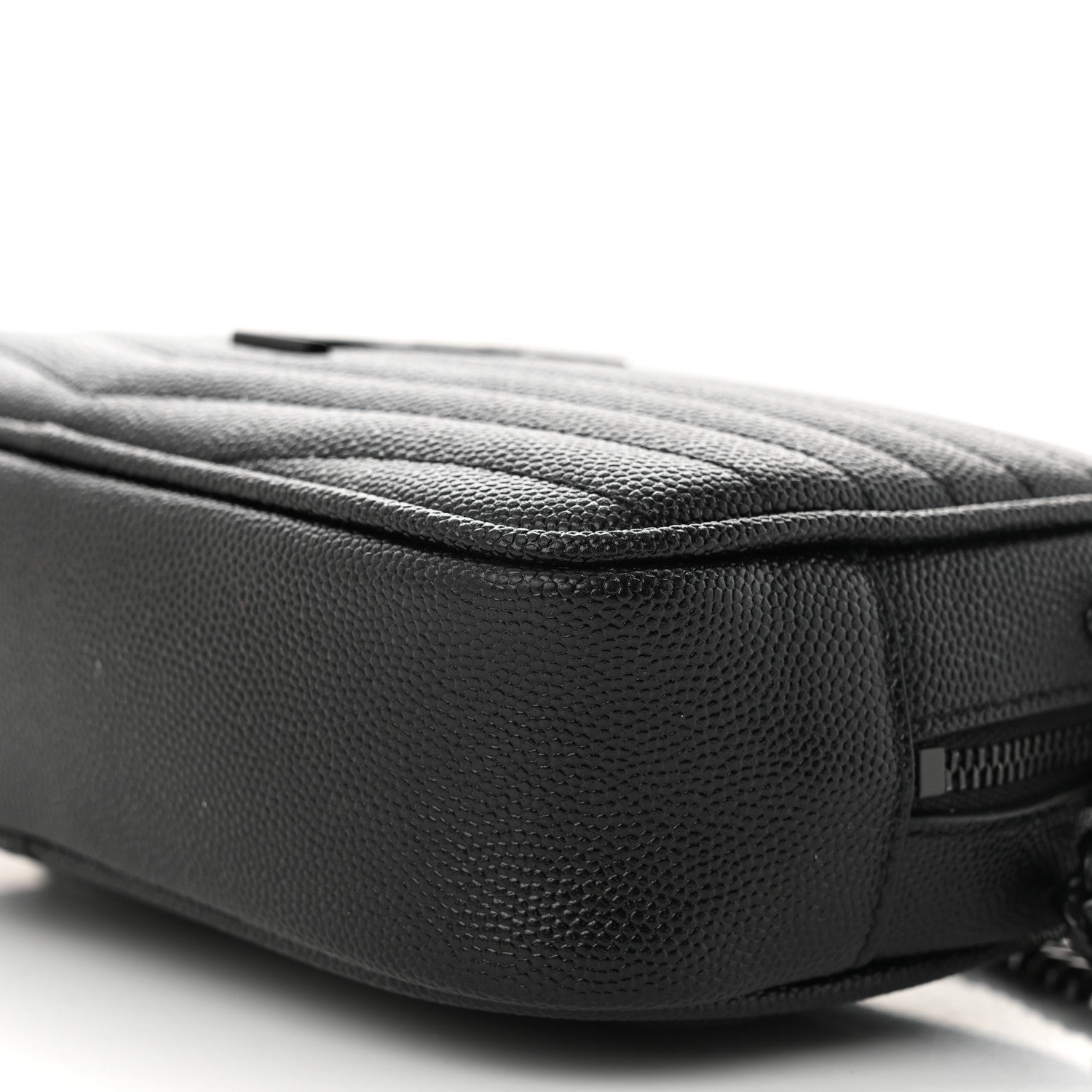 Saint Laurent Grain De Poudre Matelasse Monochrome Monogram Mini Lou Camera Bag Black 10 of 13