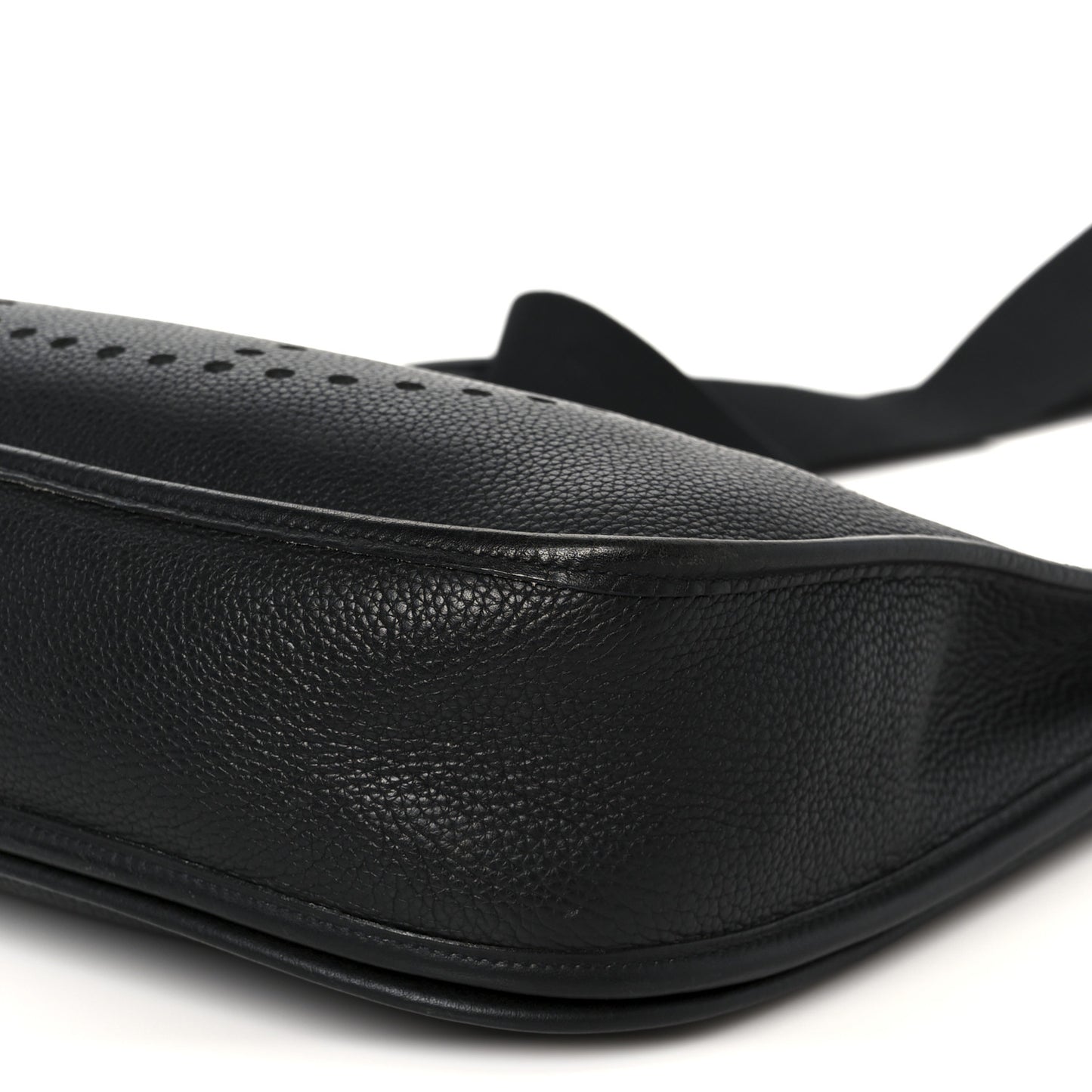 Taurillon Clemence Evelyne II PM Black