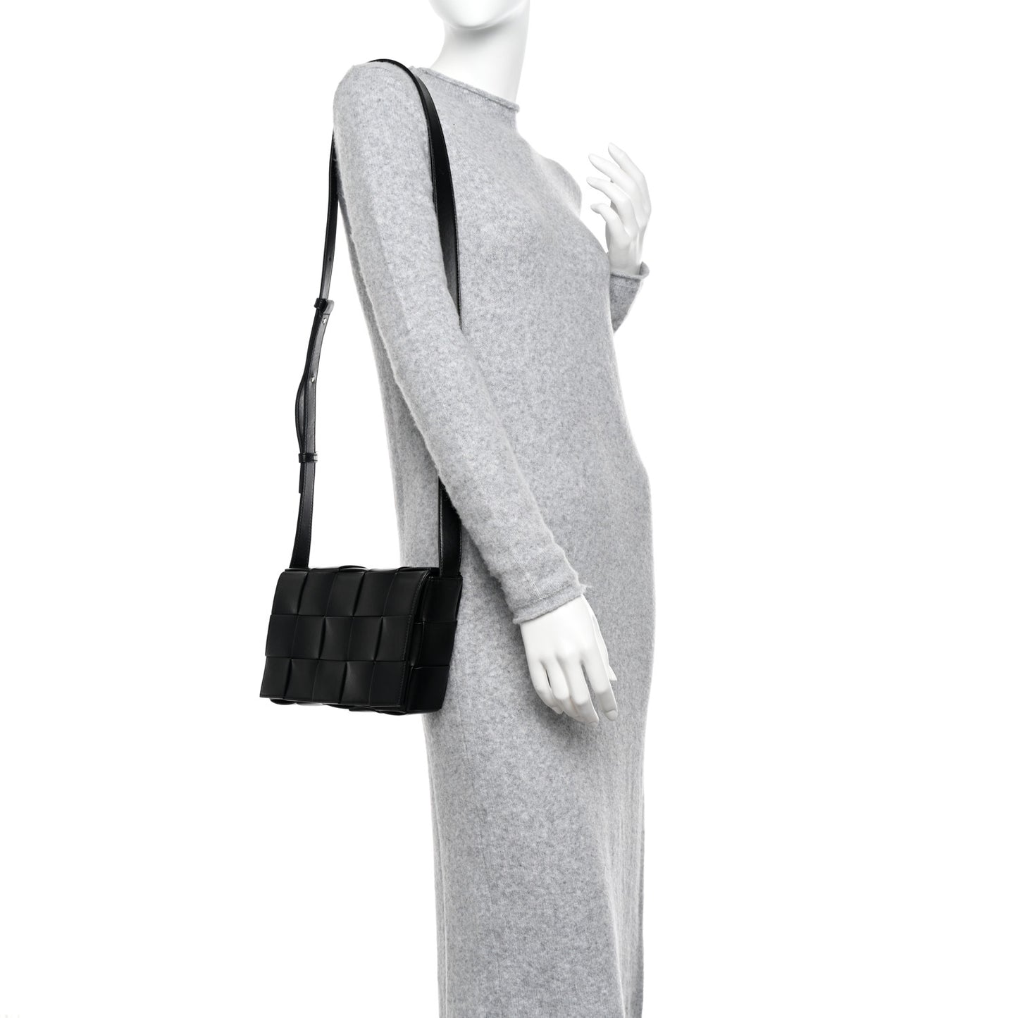 Lambskin Maxi Intrecciato Speed Cassette Crossbody Bag Black