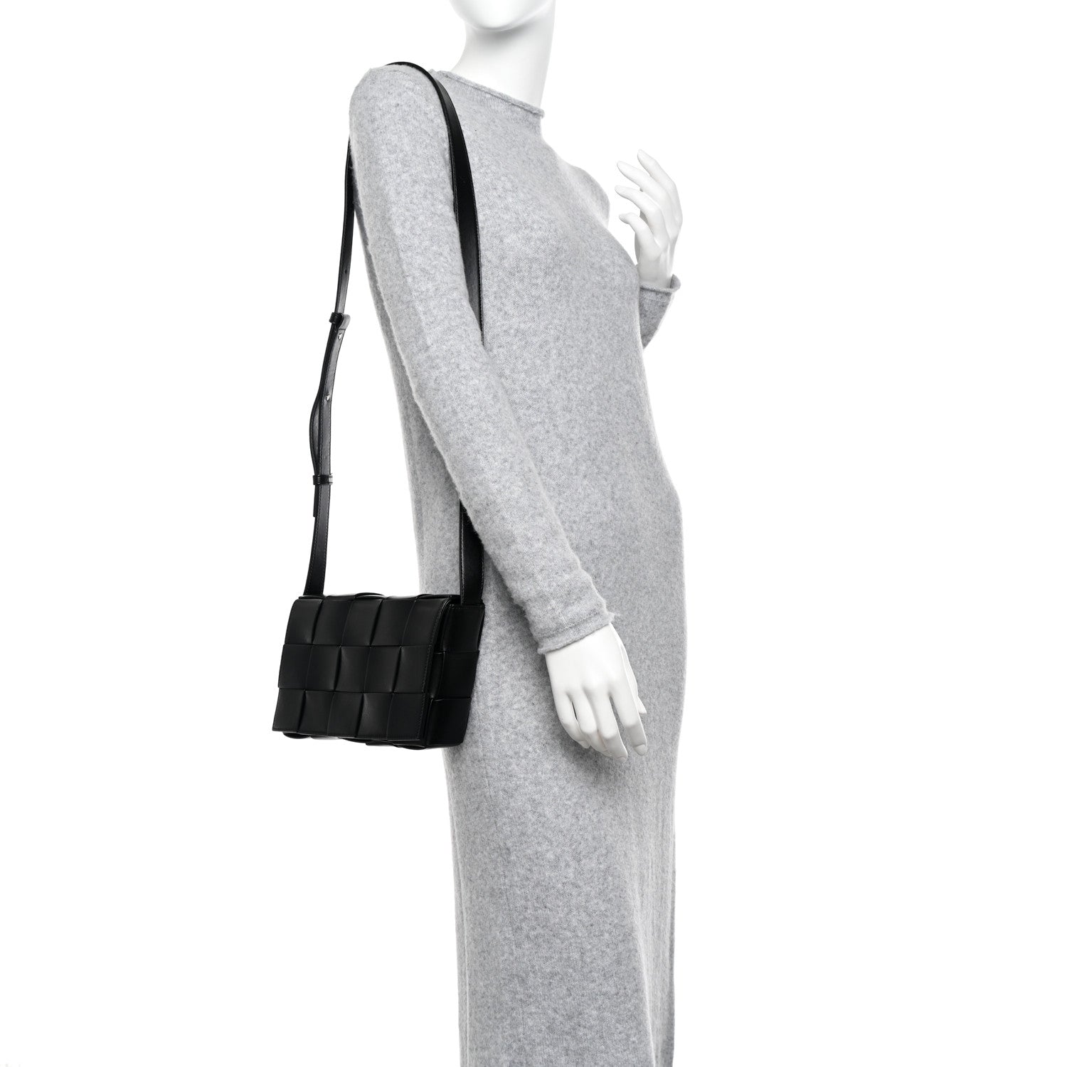 Bottega Veneta Lambskin Maxi Intrecciato Speed Cassette Crossbody Bag Black 2 of 9
