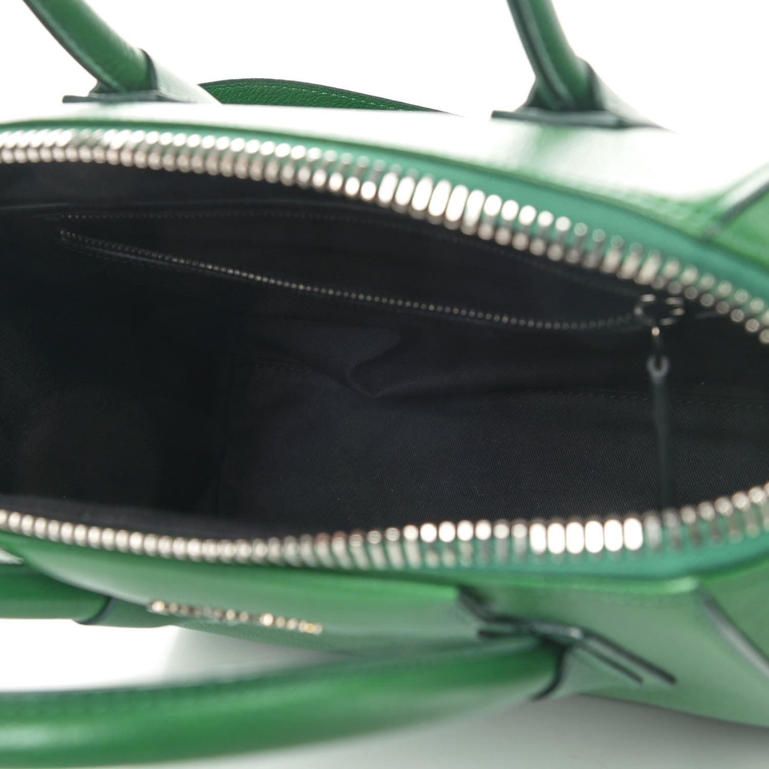 Givenchy Sugar Goatskin Small Antigona Emerald 4 of 6