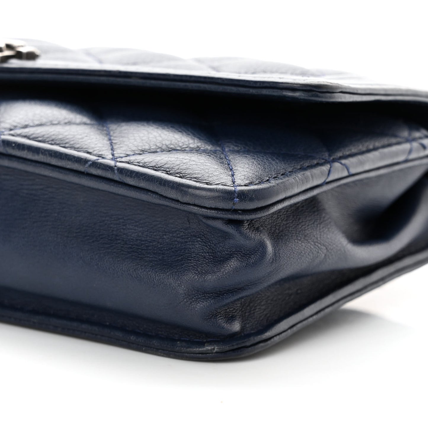 Caviar Quilted Boy Wallet On Chain WOC Navy