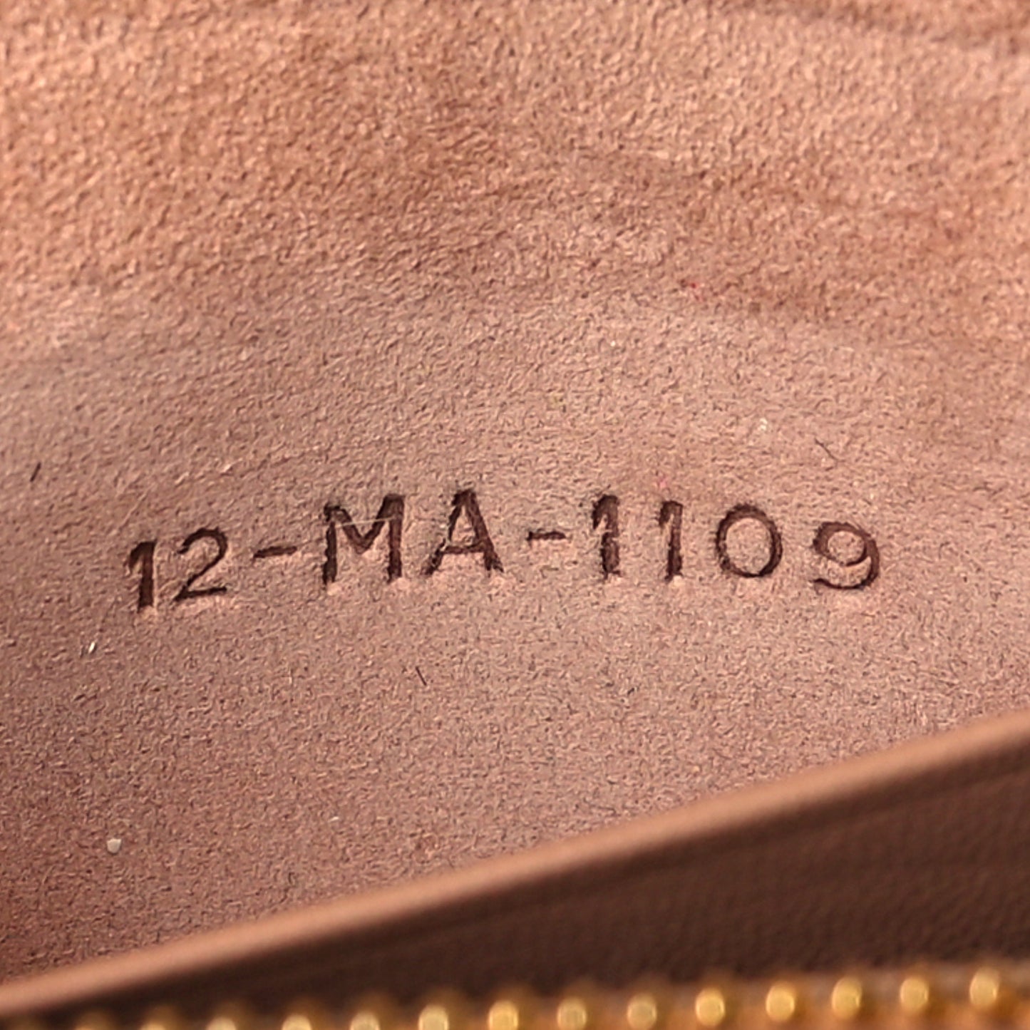 Ultra Matte Calfskin Saddle Belt Bag Rose Des Vents