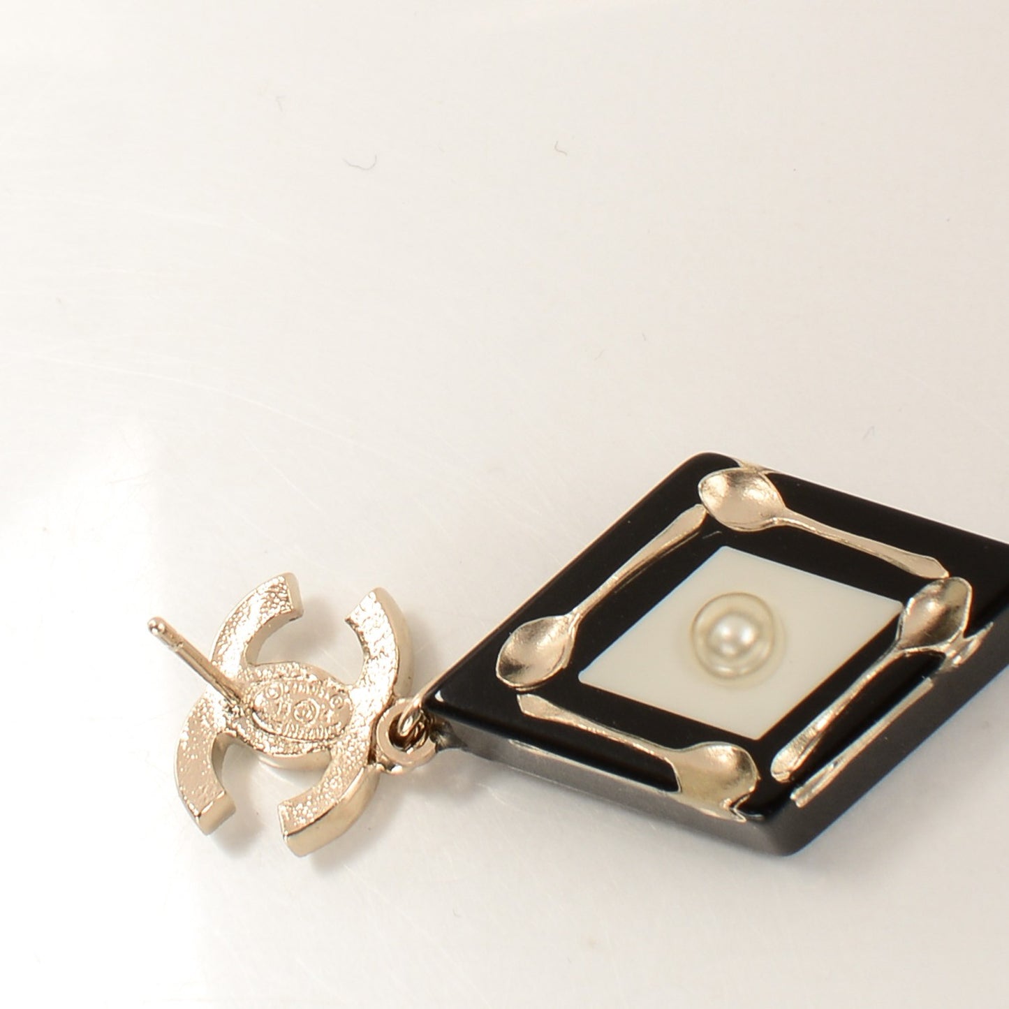 Crystal Resin Spoon Brasserie CC Drop Earrings Black White