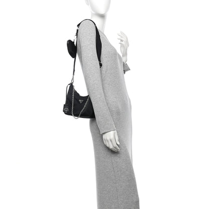 Prada Nylon Re-Edition 2005 Shoulder Bag Black 2 of 11