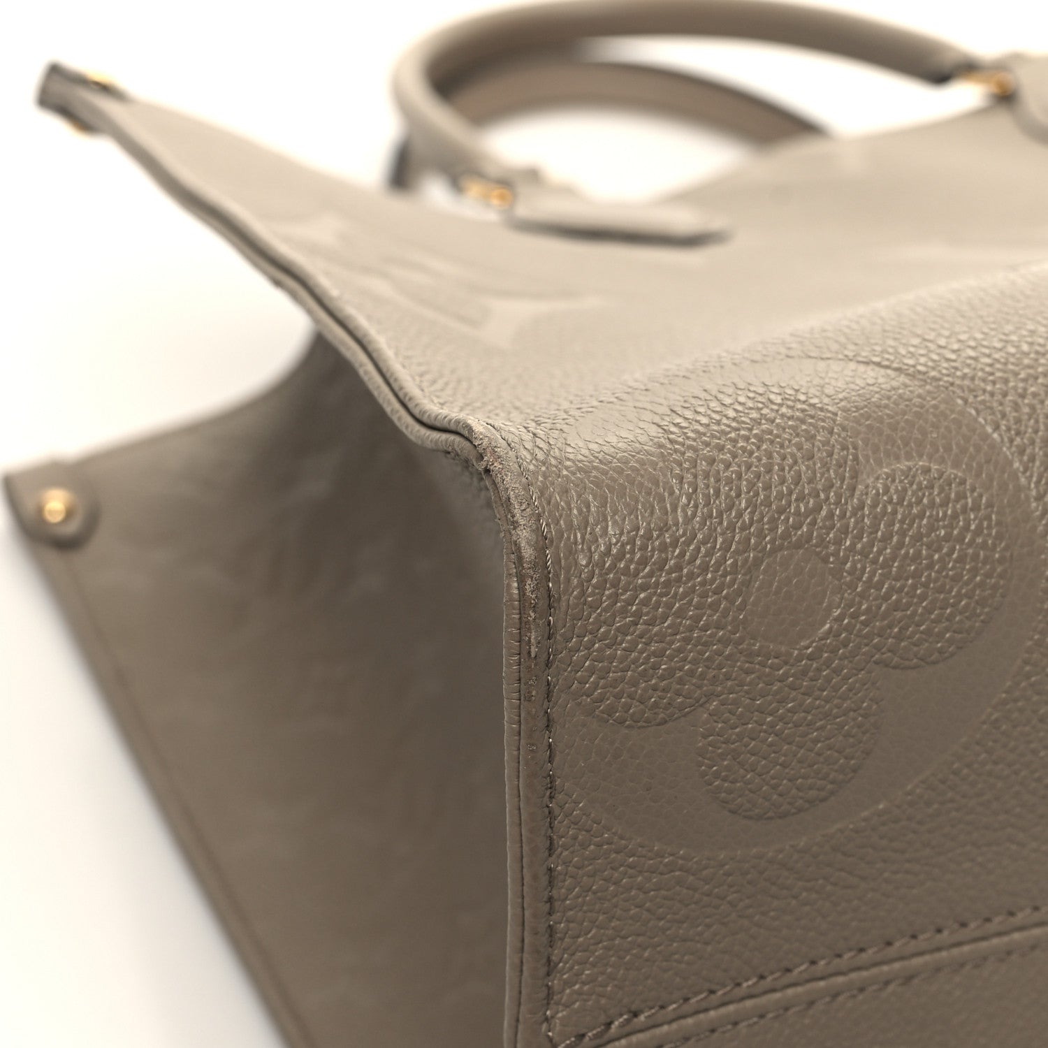 Louis Vuitton Empreinte Monogram Giant Onthego MM Tourterelle 8 of 12