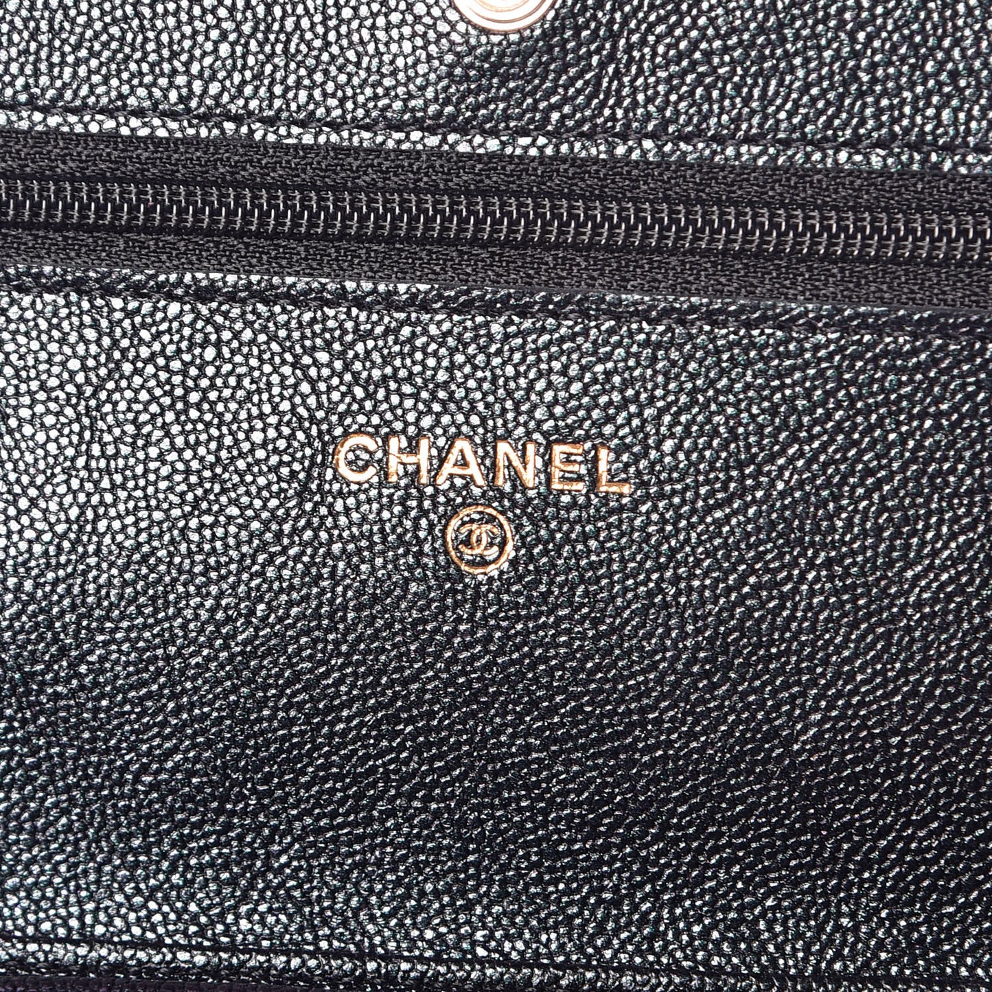 Iridescent Caviar Quilted Wallet On Chain WOC Black