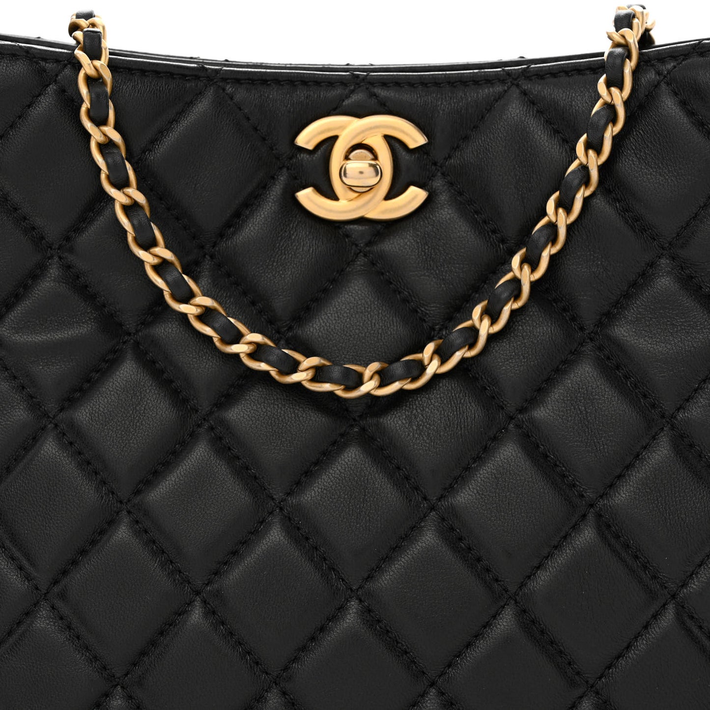 Lambskin Quilted Small Pearl Crush Hobo Black