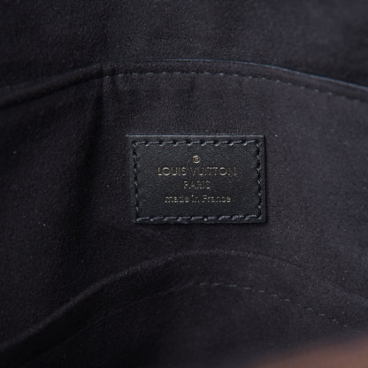 Louis Vuitton Damier Ebene Beaubourg MM 7 of 11