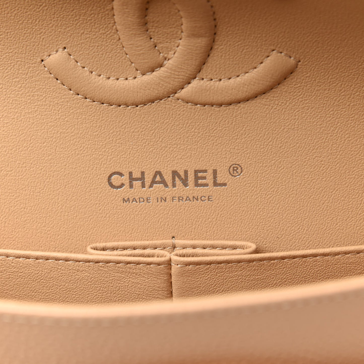 Caviar Quilted Medium Double Flap Beige Clair