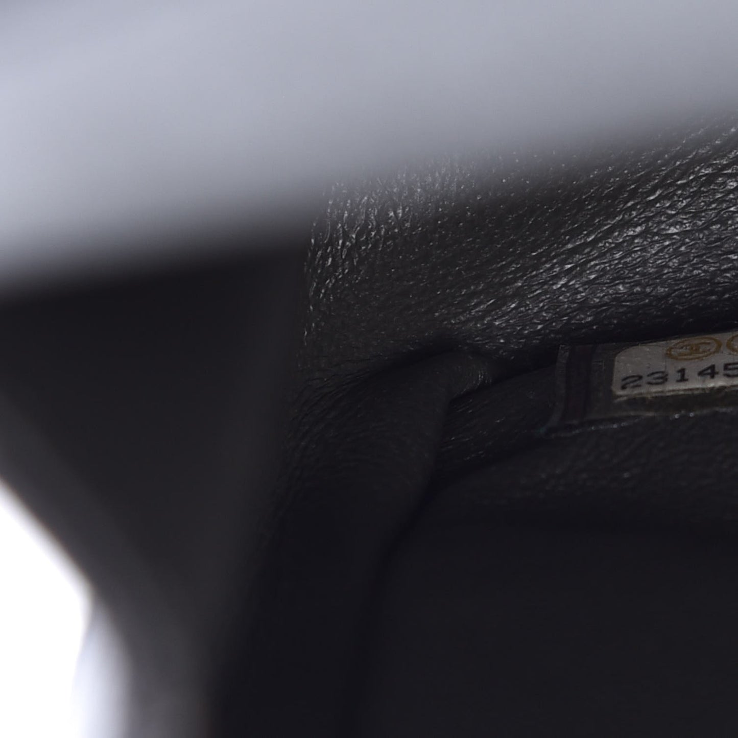 Aged Calfskin Chevron 2.55 Reissue 226 Dark Grey