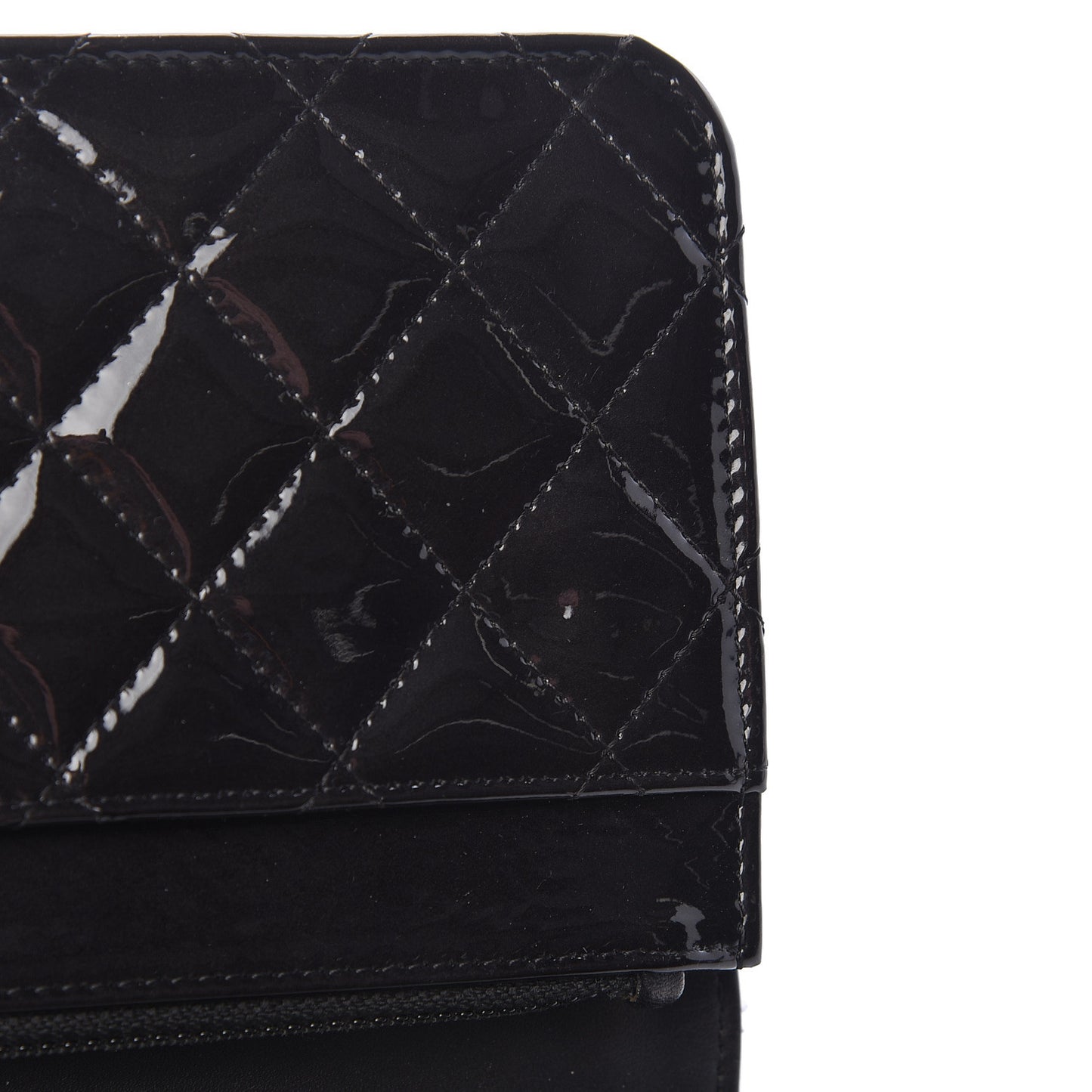 Patent Quilted Brilliant Wallet On Chain WOC Black