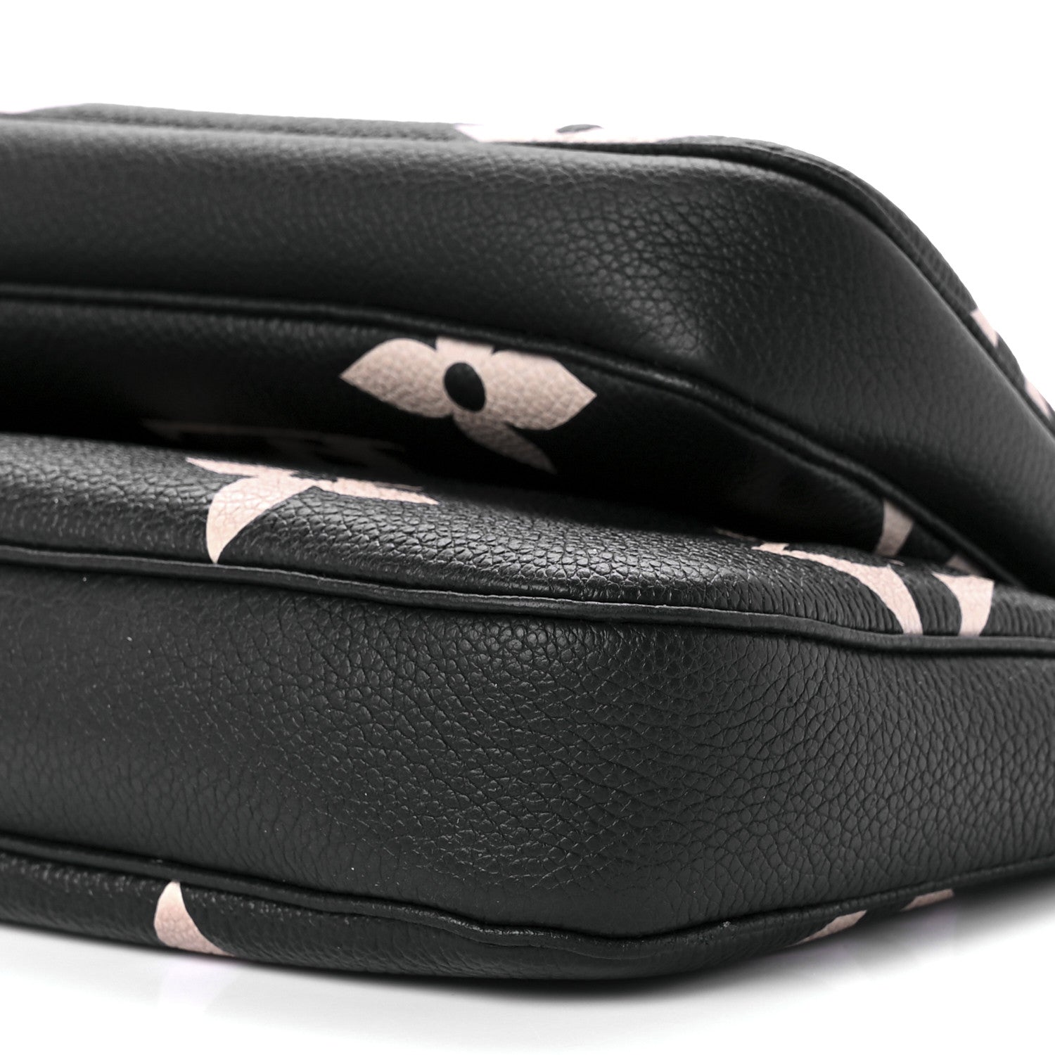 Louis Vuitton Empreinte Monogram Giant Multi Pochette Accessories Black Beige 10 of 10