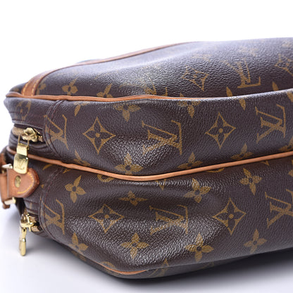 Louis Vuitton Monogram Reporter PM 8 of 18