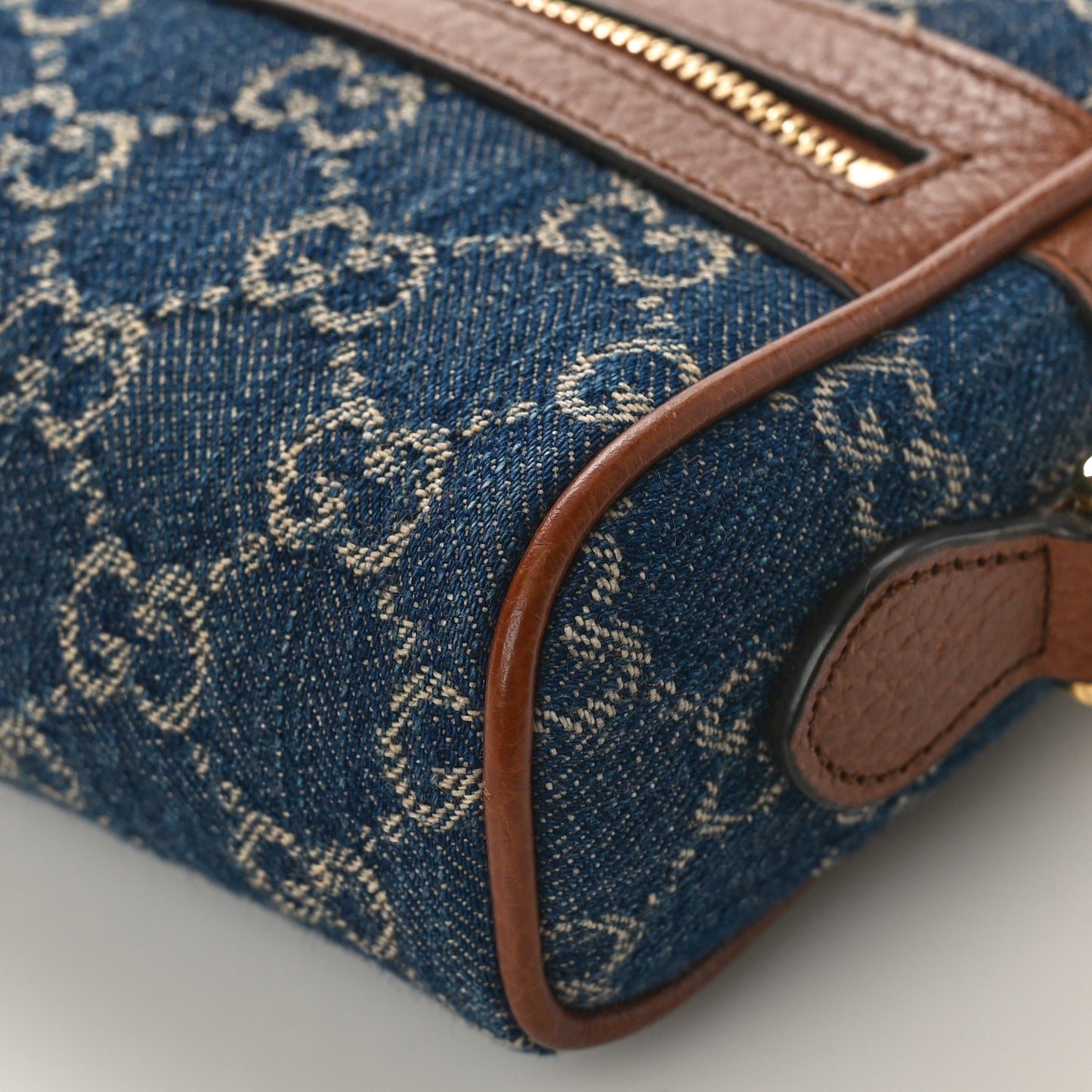 New Denim GG Monogram Dollar Calfskin Mini Ophidia Shoulder Bag Blue Tea Cuir Epilog