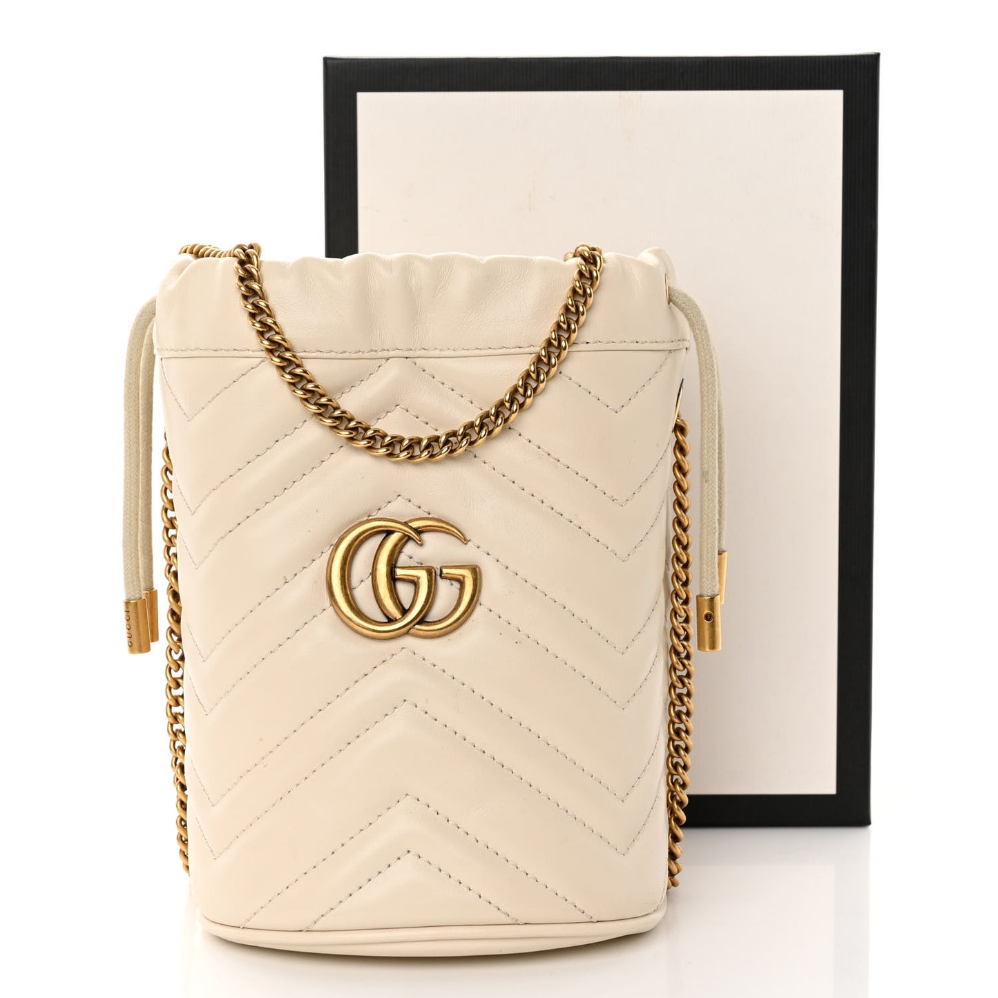 Calfskin Matelasse Mini GG Marmont 2.0 Bucket Bag White
