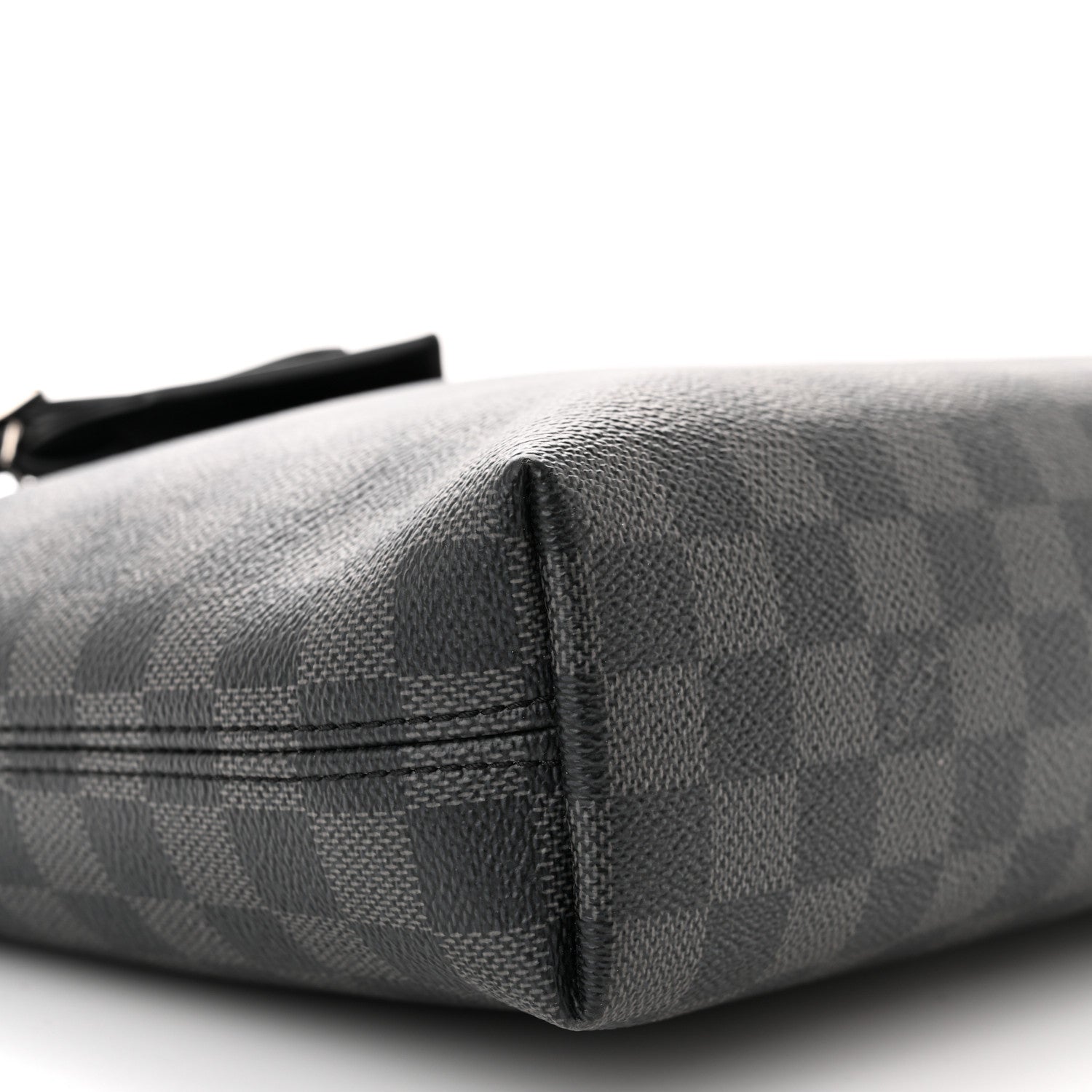 Louis Vuitton Damier Graphite Mick MM 9 of 10