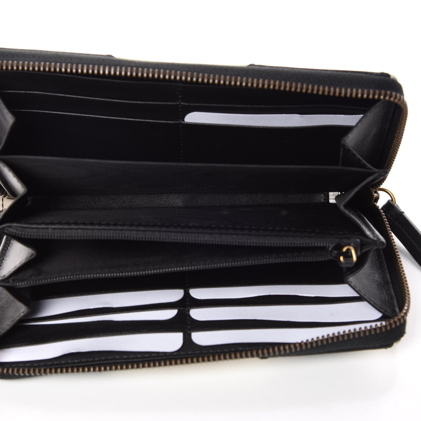 Calfskin Matelasse GG Marmont Zip Around Wallet Black White