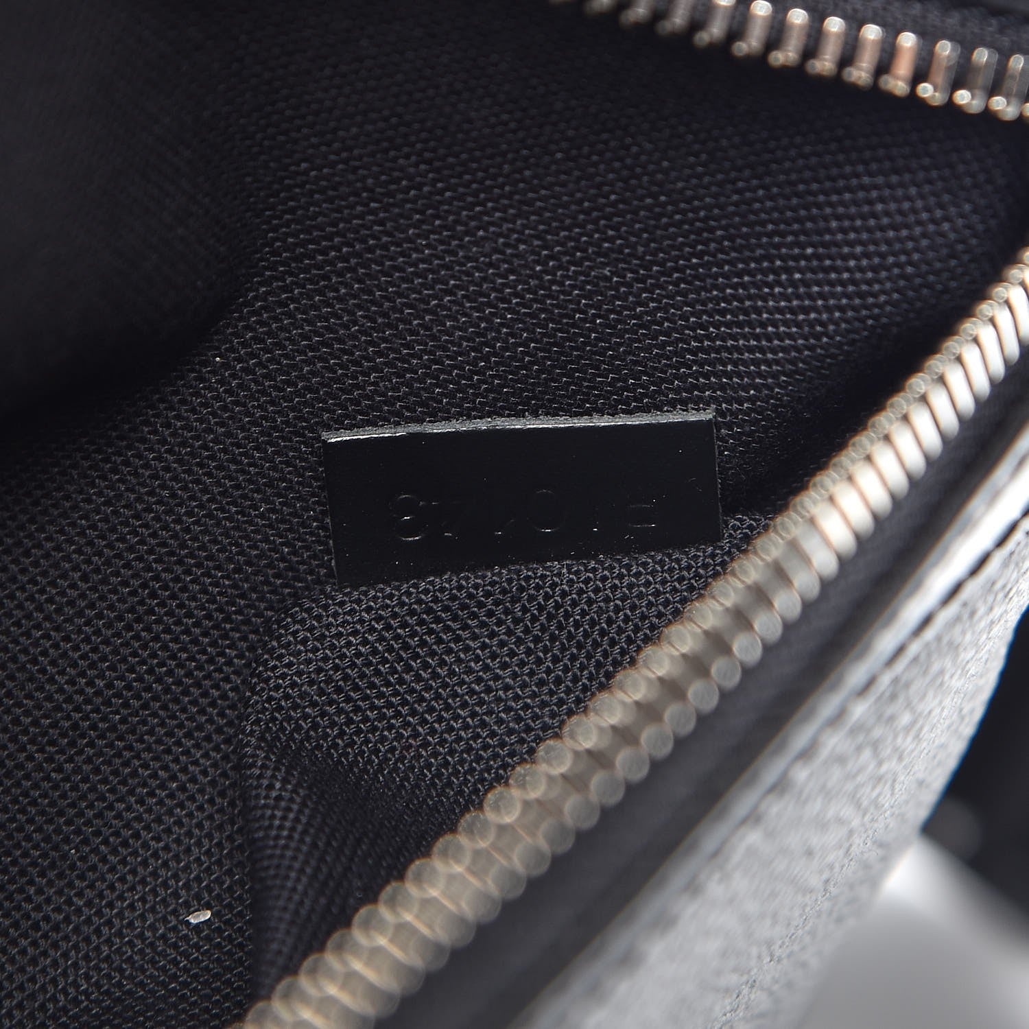 Louis Vuitton Damier Graphite Thomas 8 of 8