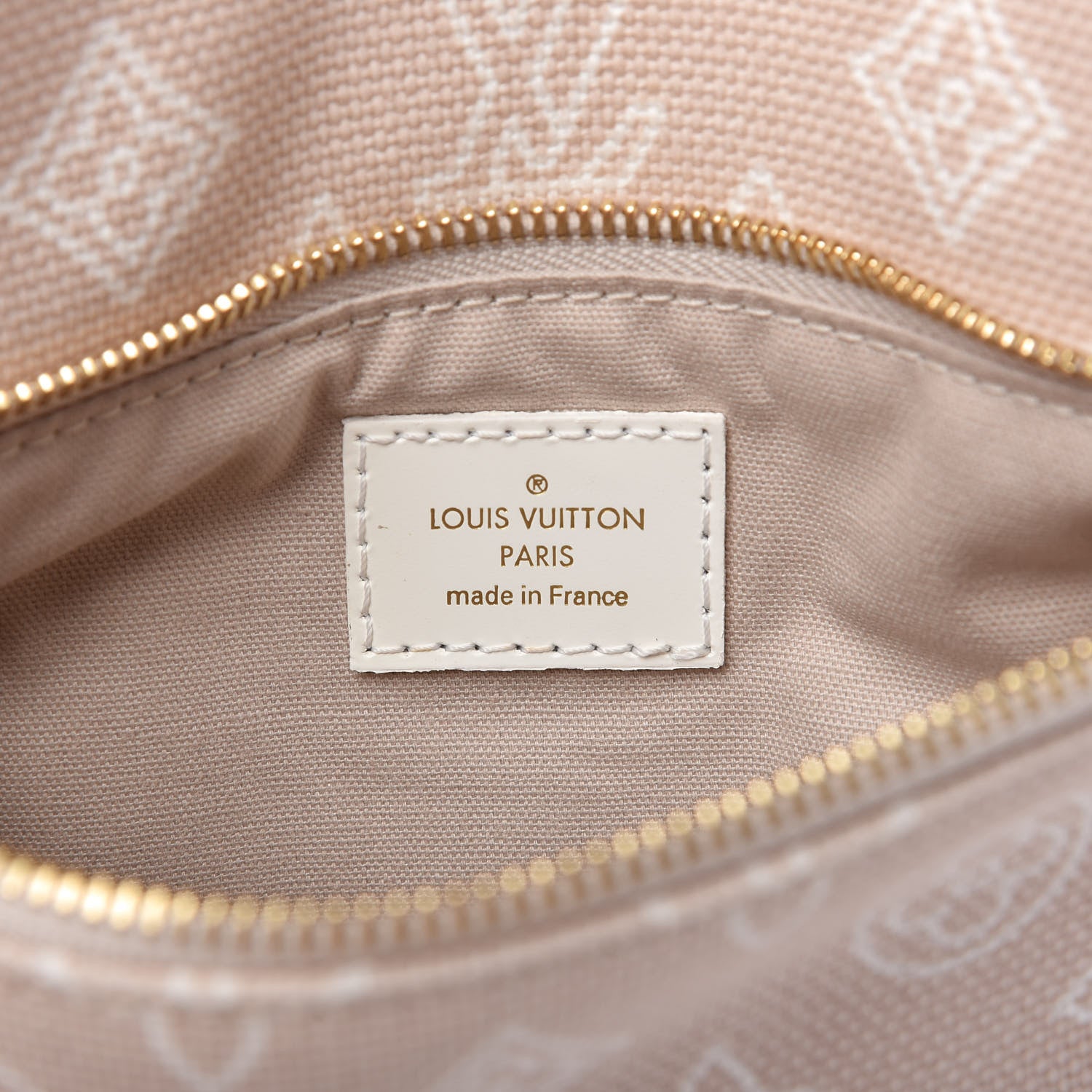 Louis Vuitton Cabas Ipanema PM Sandy 9 of 10