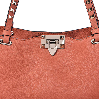 Valentino Garavani Pebbled Calfskin Medium Rockstud Tote Coral 10 of 10