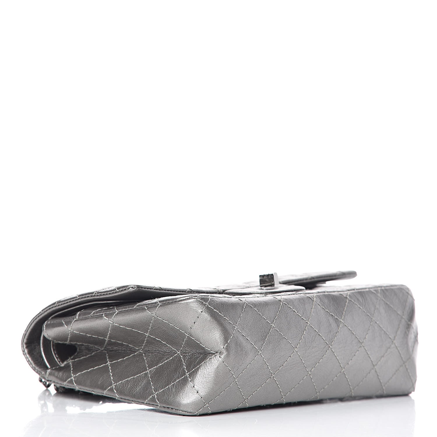 Chanel Metallic Aged Calfskin 2.55 Reissue 225 Flap Silver 4 of 11