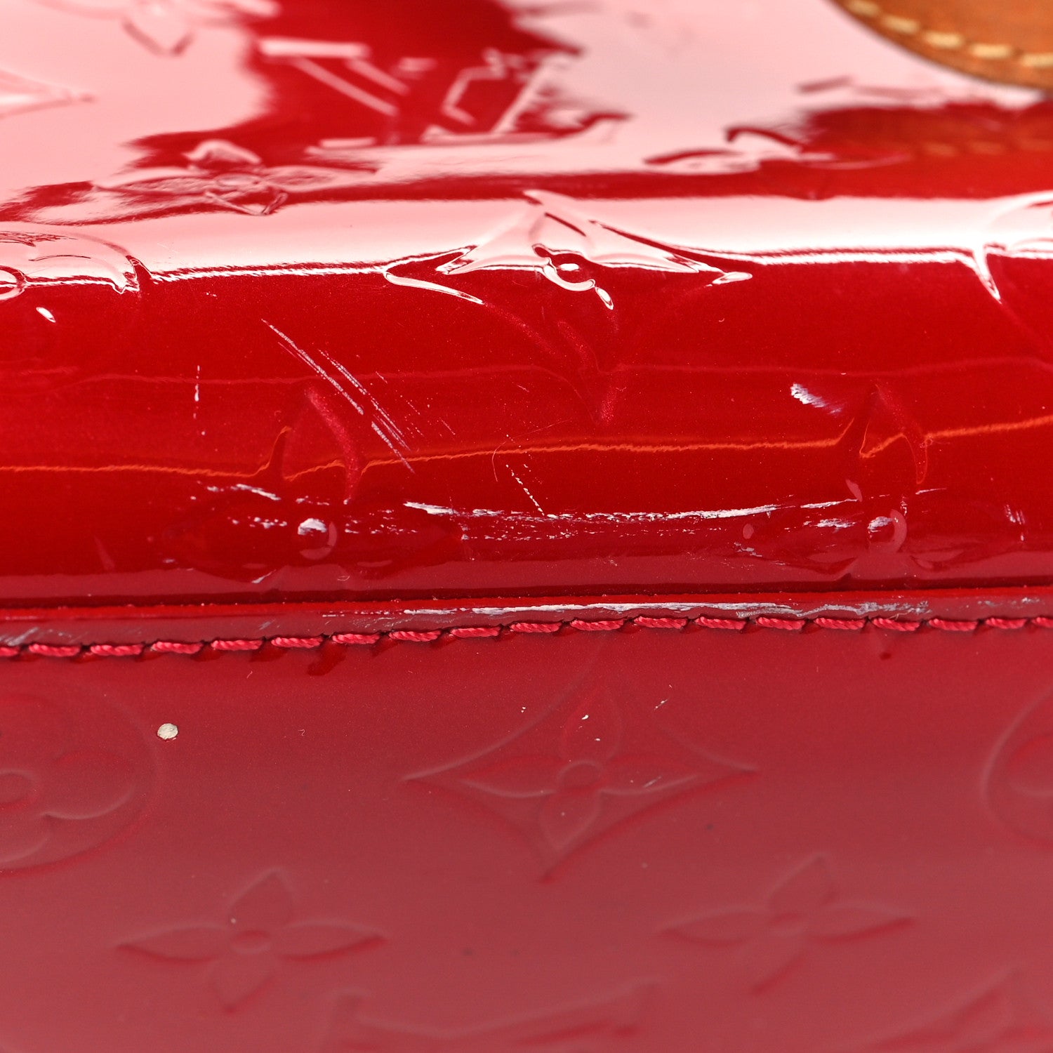 Louis Vuitton Vernis Bellevue PM Pomme D'Amour 11 of 14