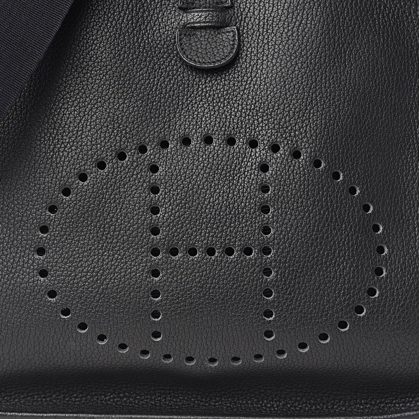 Taurillon Clemence Evelyne GM Black