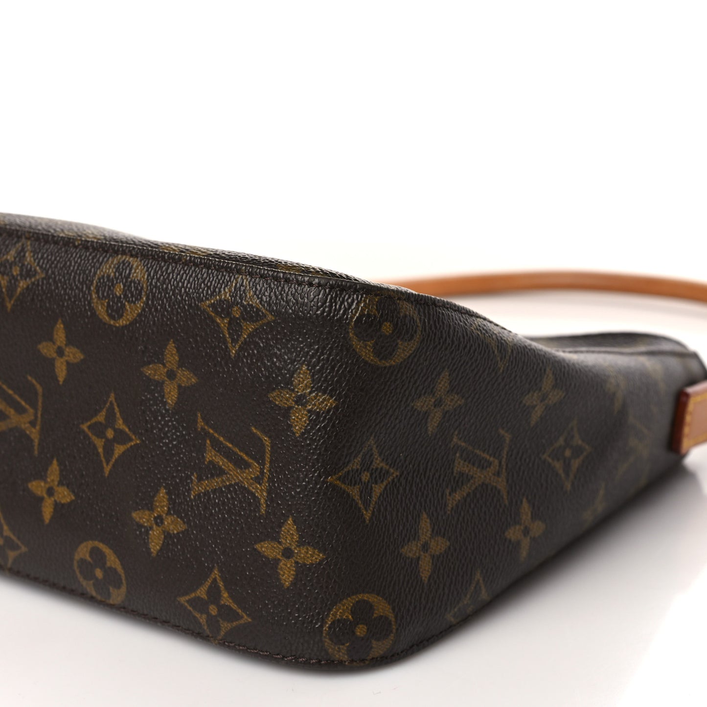 Monogram Looping MM