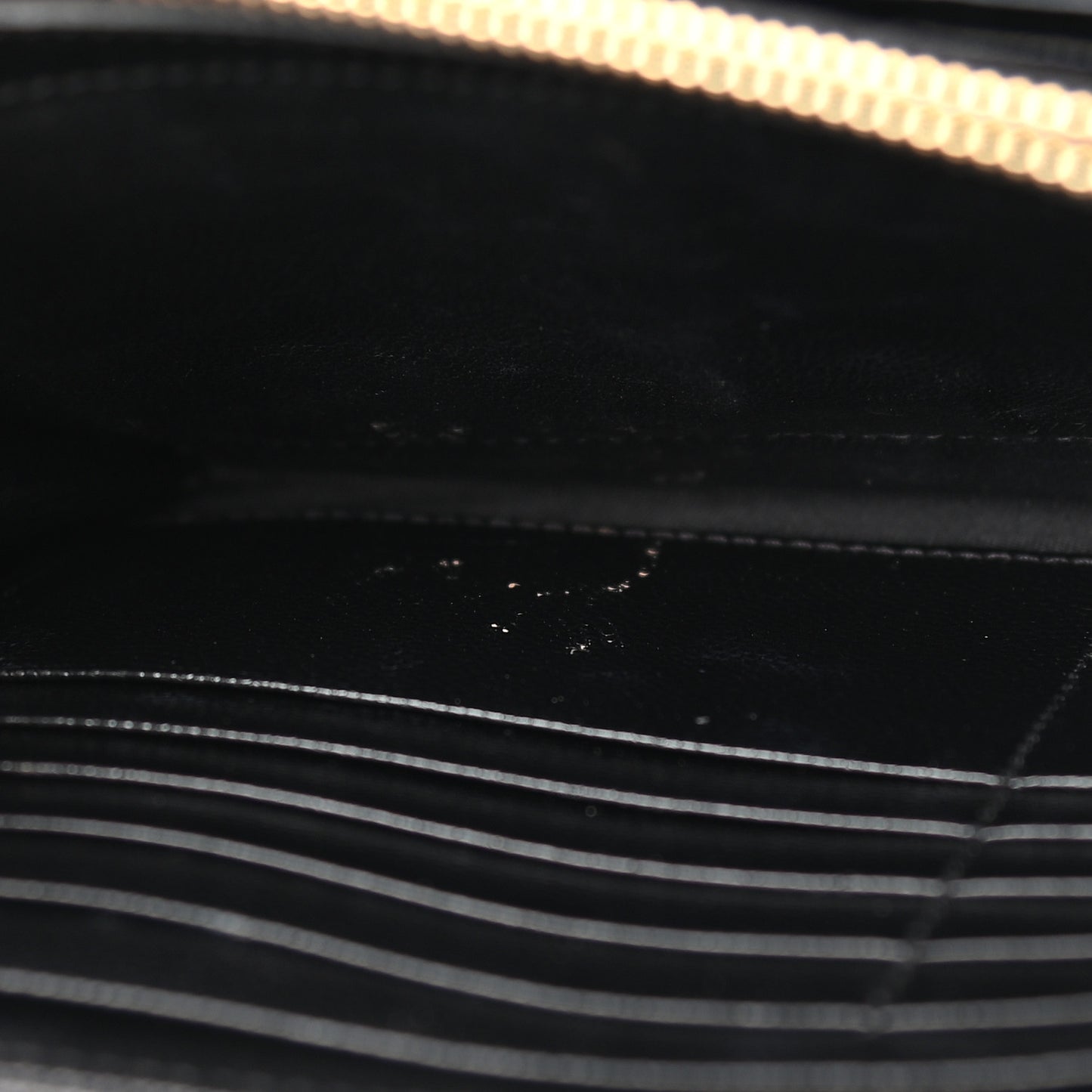 Grain De Poudre Matelasse Chevron Monogram Chain Wallet Black