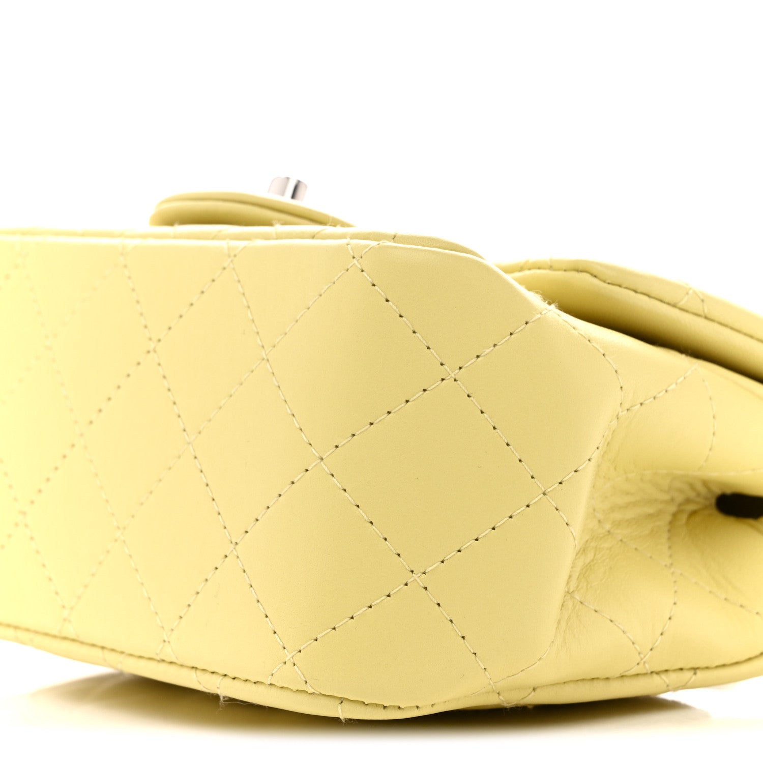 CHANEL キルティングバッグ クリームイエロー Chanel Lambskin Quilted Mini Square Flap Yellow 1870520 – FASHIONPHILE