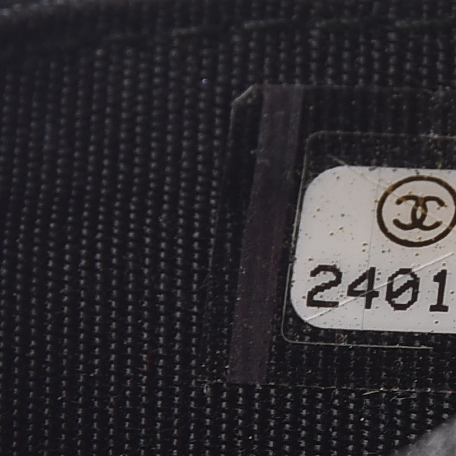 Chanel Crumpled Calfskin Quilted Card Holder So Black 8 of 9