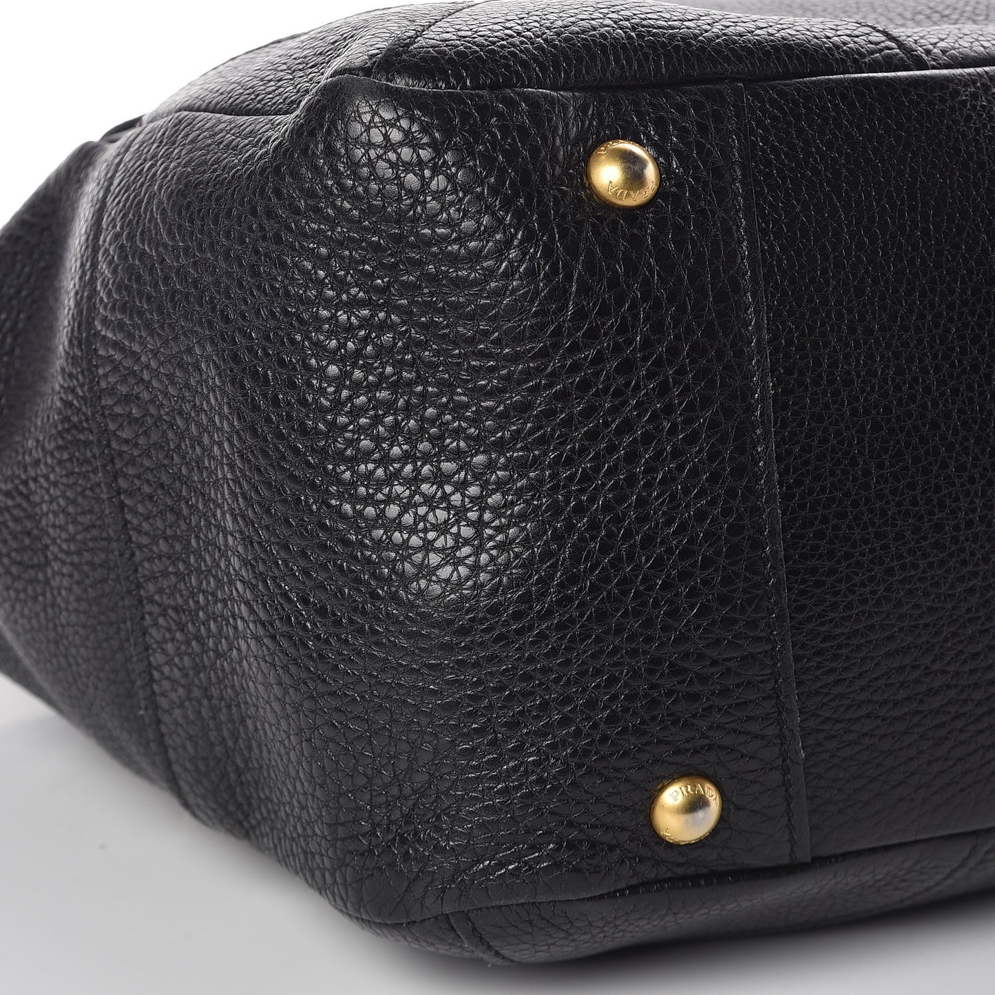 Vitello Daino Shoulder Bag Black