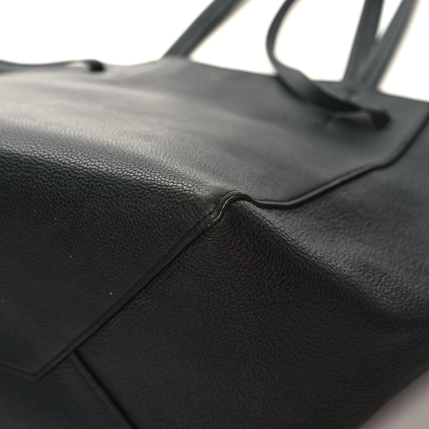 Soft Grained Calfskin Small Belt Cabas Phantom Black