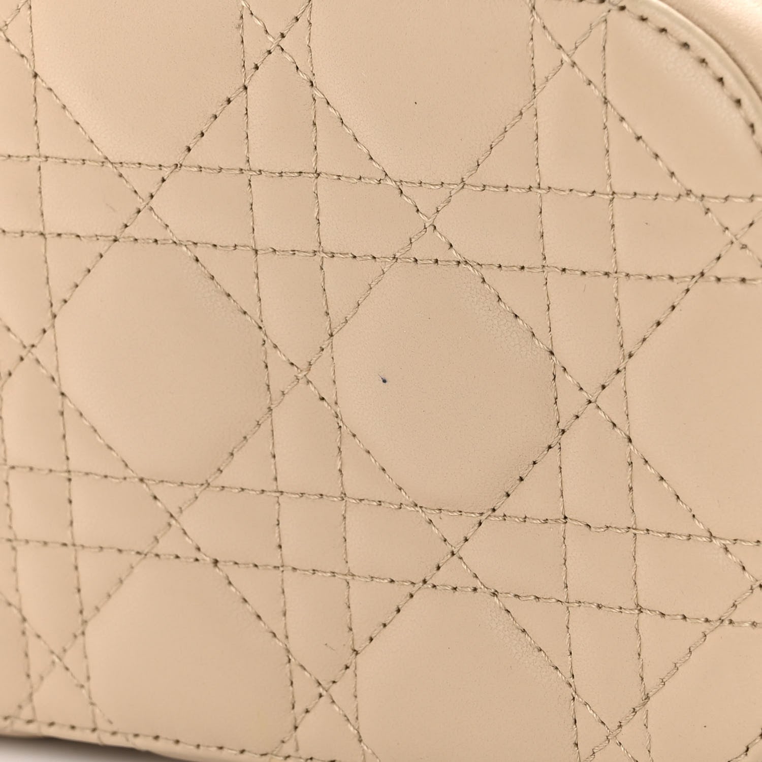 Christian Dior Lambskin Cannage Small Diortravel Vanity Case Light Beige 10 of 13
