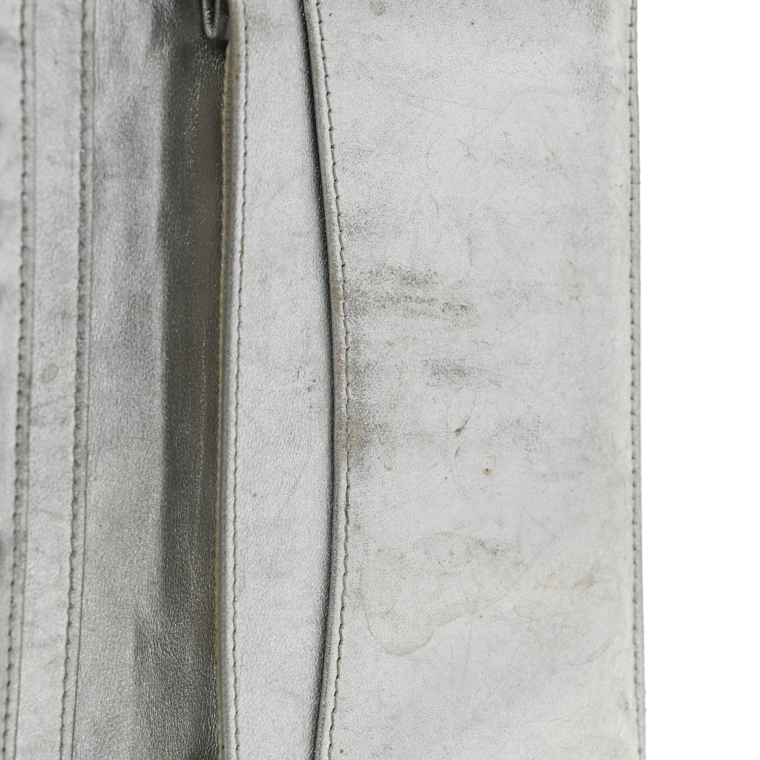 Chanel Metallic Lambskin Quilted Yen Wallet Silver 9 of 14