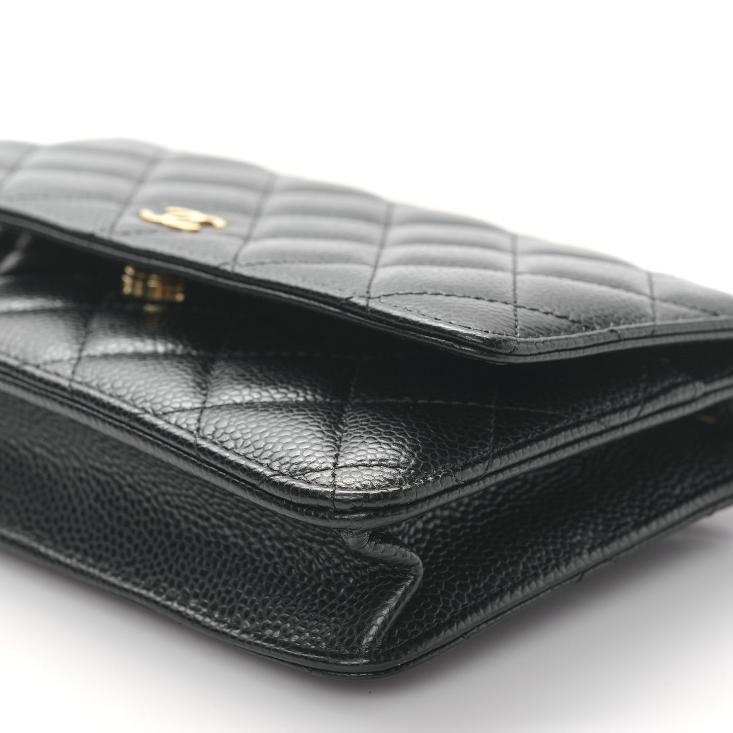 Caviar Quilted Wallet on Chain WOC Black