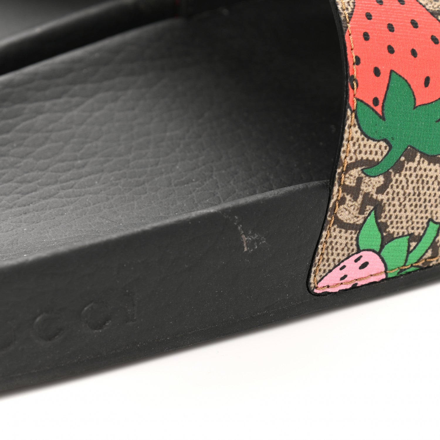 Gucci GG Supreme Monogram Strawberry Slide Sandals 39 Beige Multicolor 8 of 9