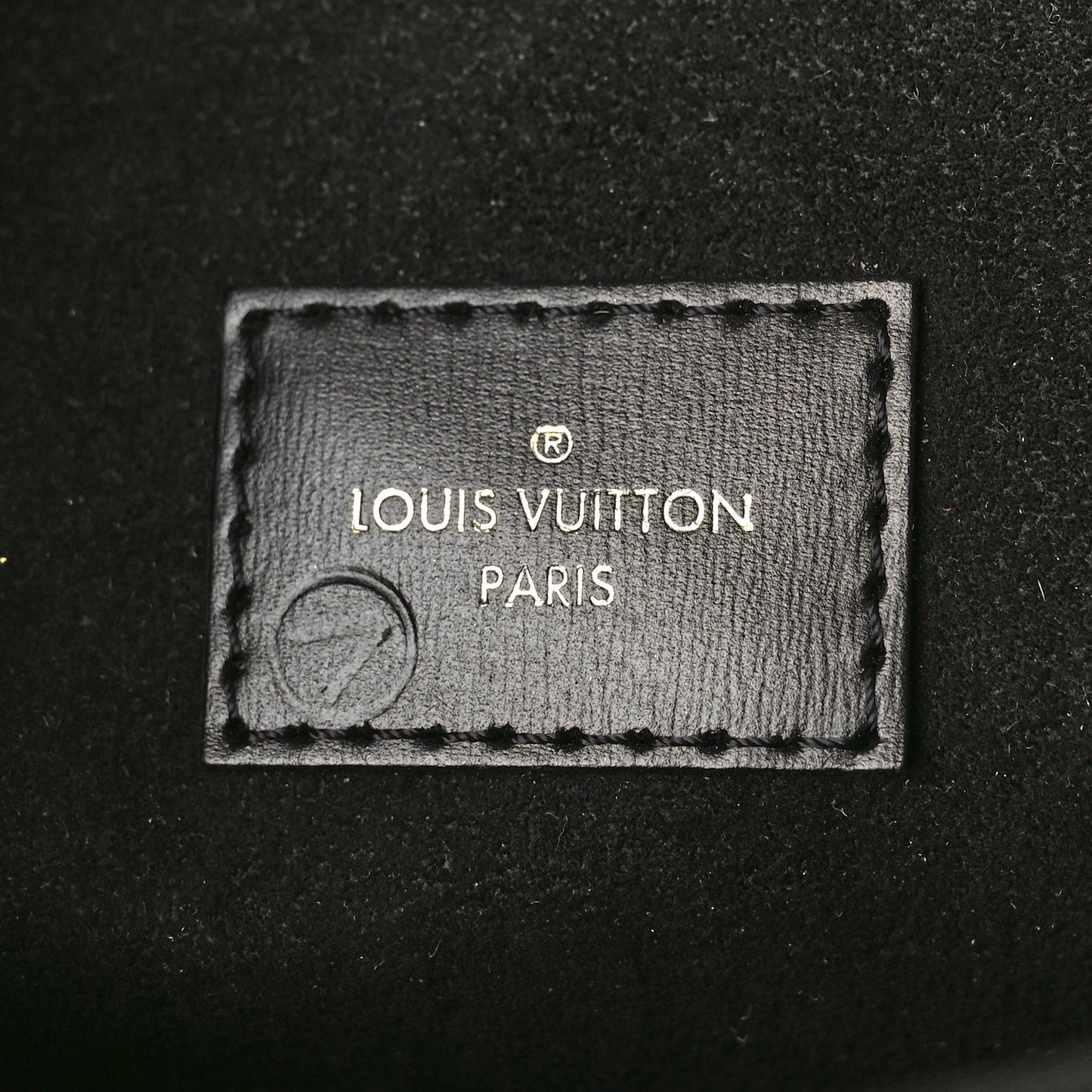 Reverse Monogram Pochette Metis