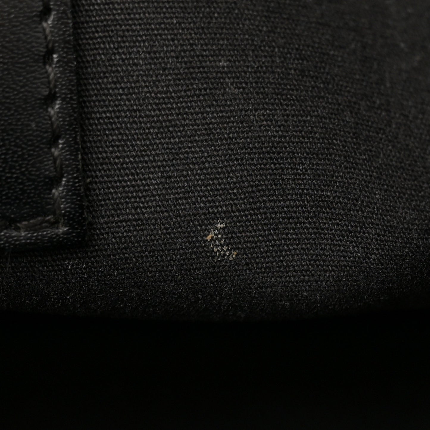 Epi Madeleine PM Black