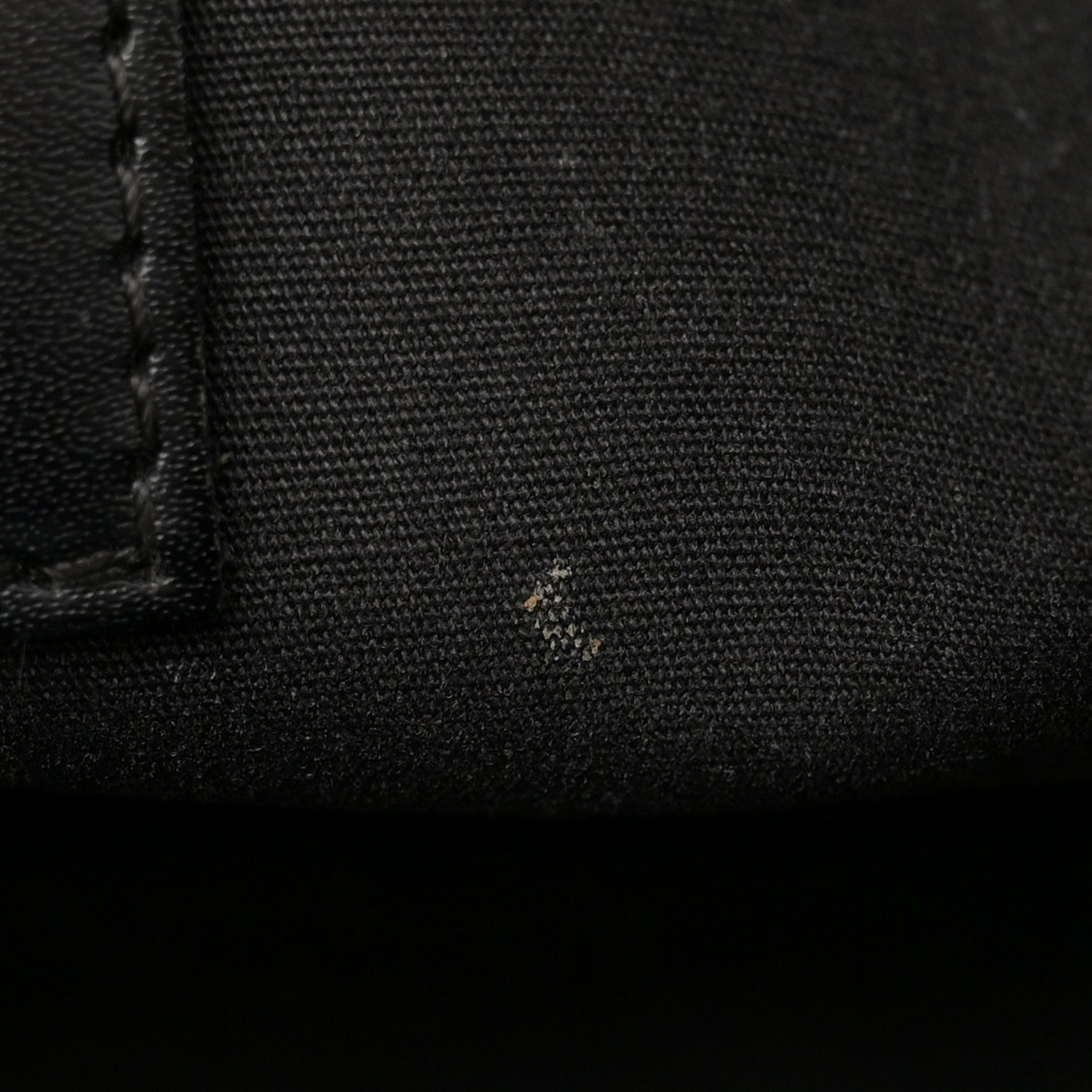 Louis Vuitton Epi Madeleine PM Black 11 of 17
