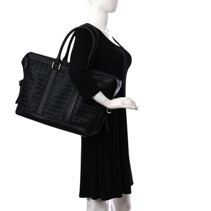Bottega Veneta Calfskin Intrecciato Zipped Tote Black 2 of 10