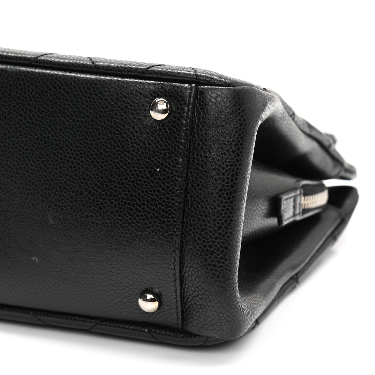 Caviar Quilted CC Timeless Soft Tote Black