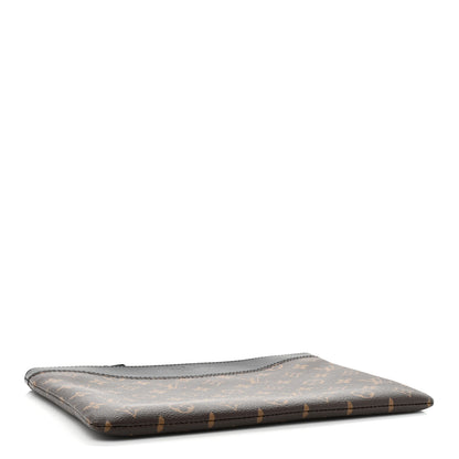 Louis Vuitton Monogram Daily Pouch Black 4 of 8