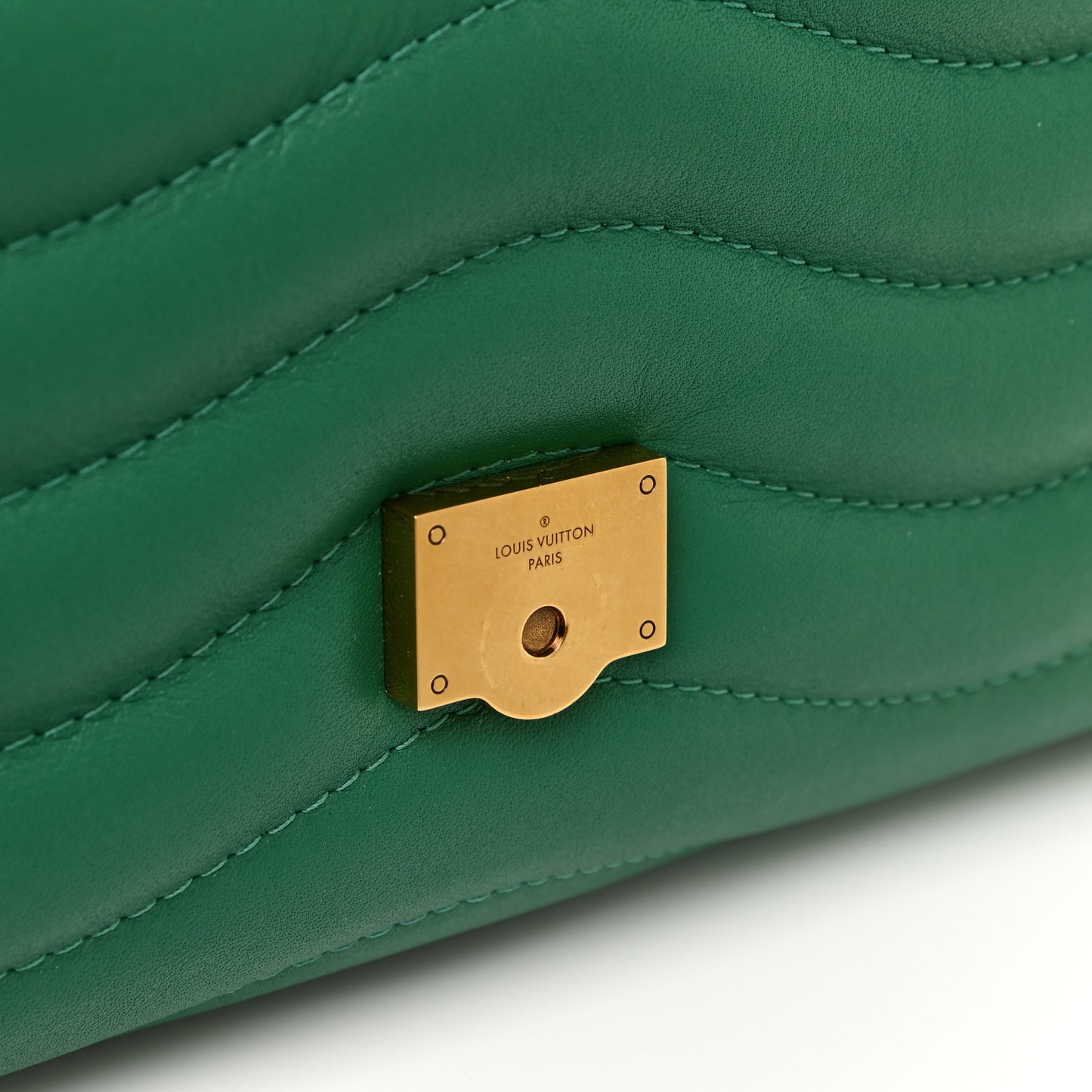 Calfskin New Wave Chain Bag MM NM Emerald