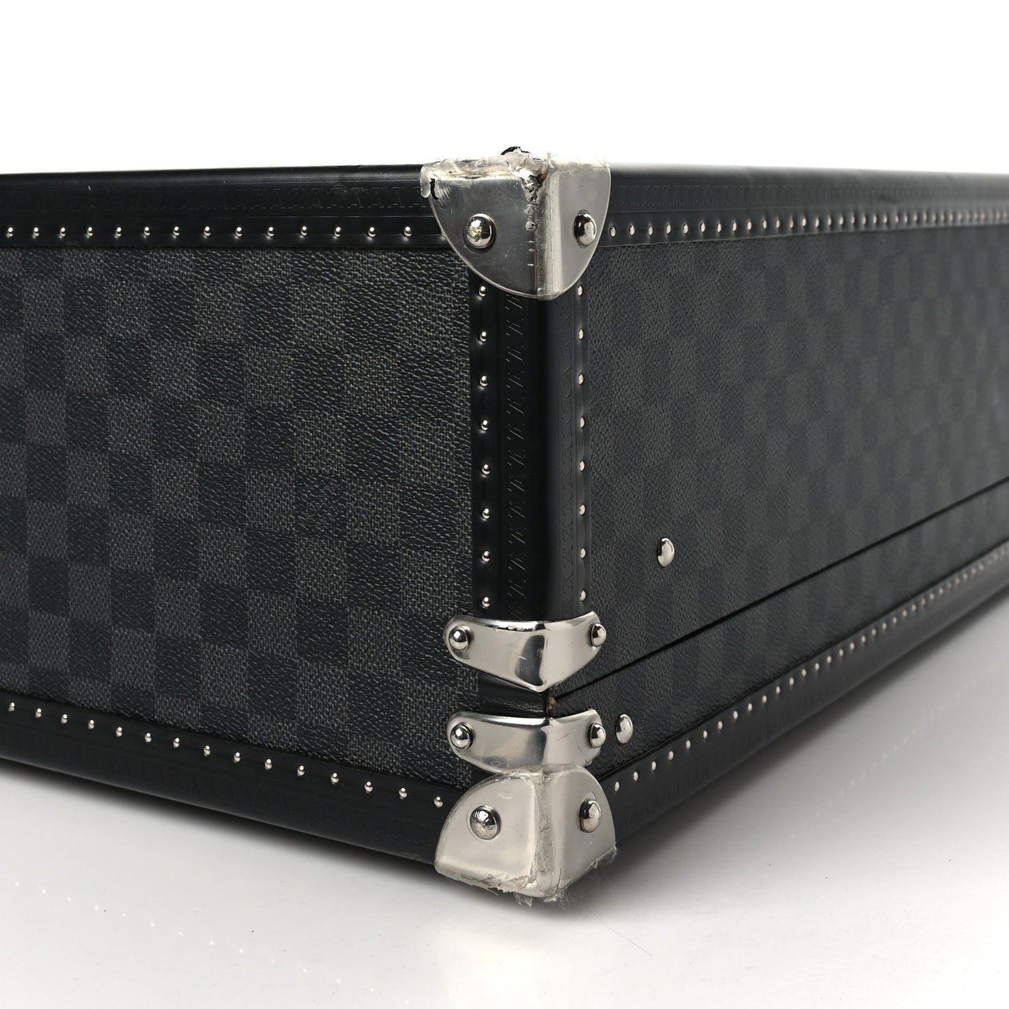 Damier Graphite Bisten 80 Suitcase Hard Case Trunk